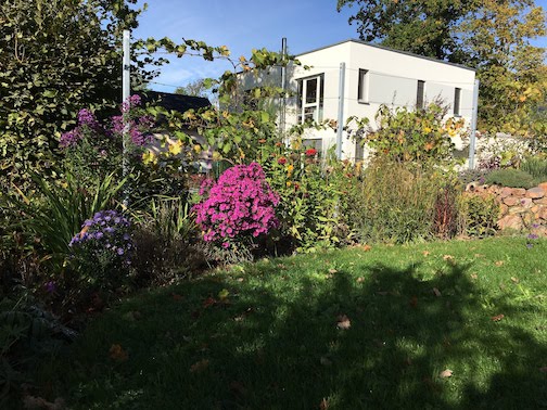 Oktober 2021 - Staudenbeet im Herbst